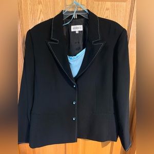 Women’s plus size 3 pc pants suit